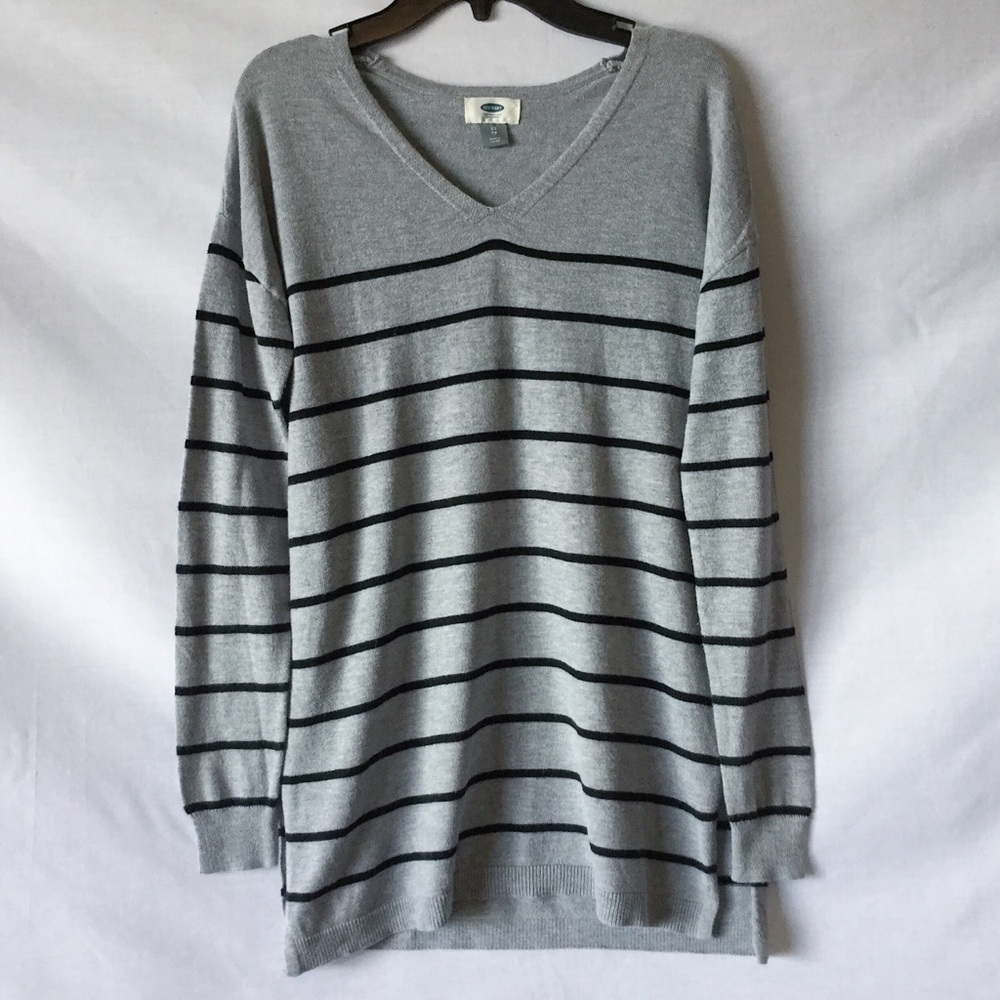 Old Navy : striped long sleeve women’s top